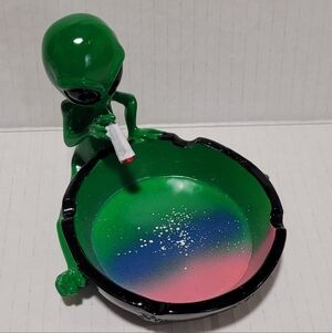 Green Alien Ashtray with Colorful Galaxy Bowl NIB
